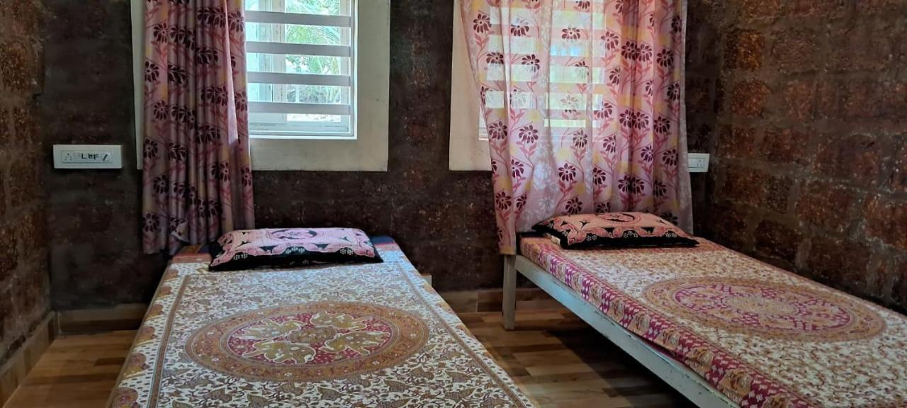 Riverstone Riverfront Stay Gokarna  Phòng bức ảnh